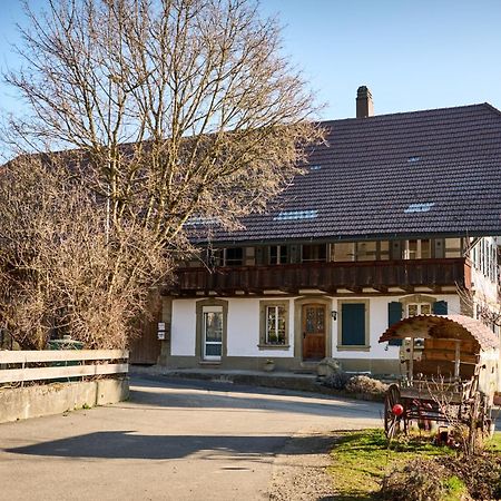 Gruppenunterkunft Mit Billardtisch Und Lamatrekking Meikirch ภายนอก รูปภาพ