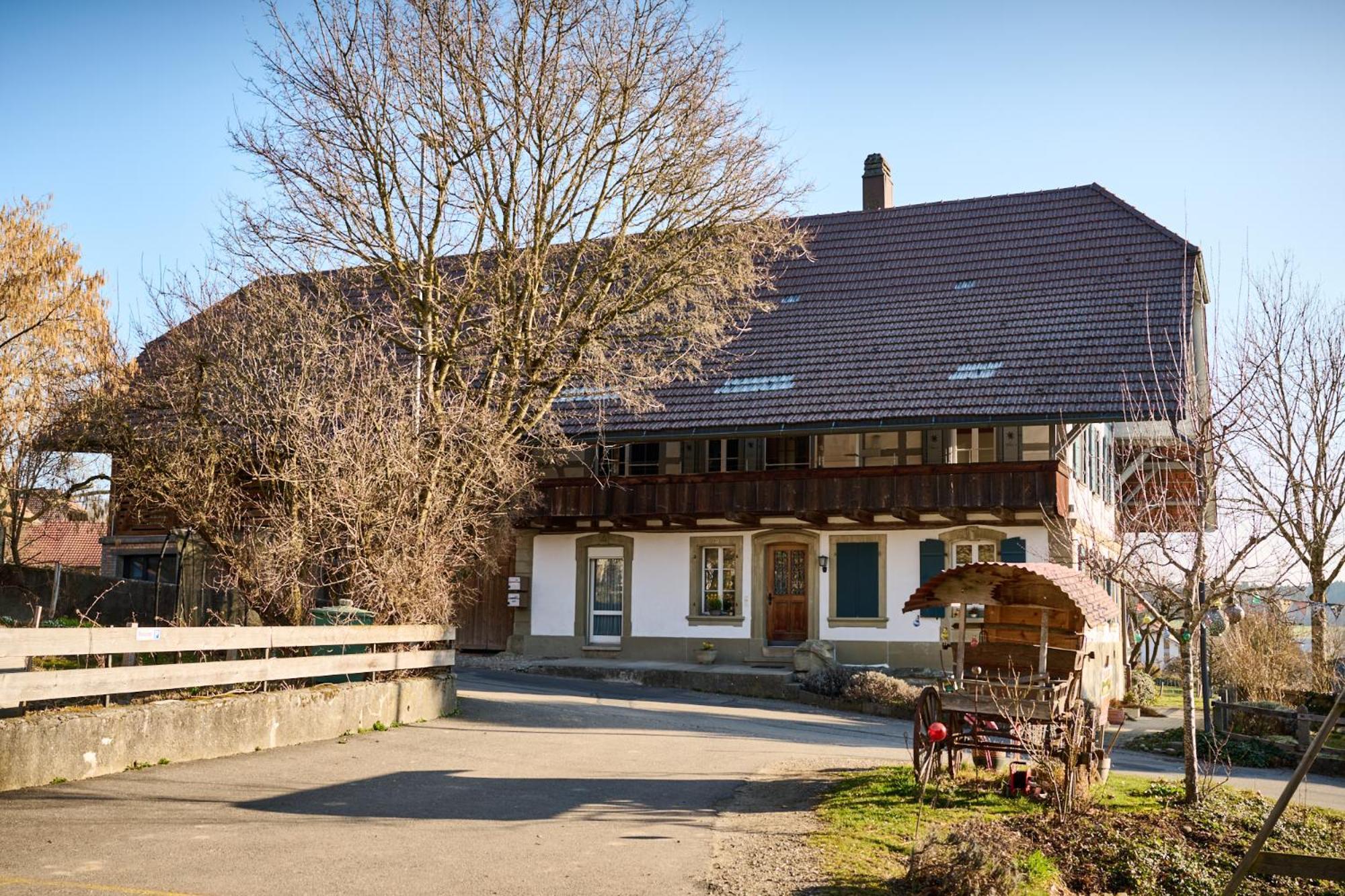 Gruppenunterkunft Mit Billardtisch Und Lamatrekking Meikirch ภายนอก รูปภาพ