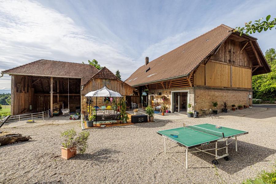 Gruppenunterkunft Mit Billardtisch Und Lamatrekking Meikirch ภายนอก รูปภาพ